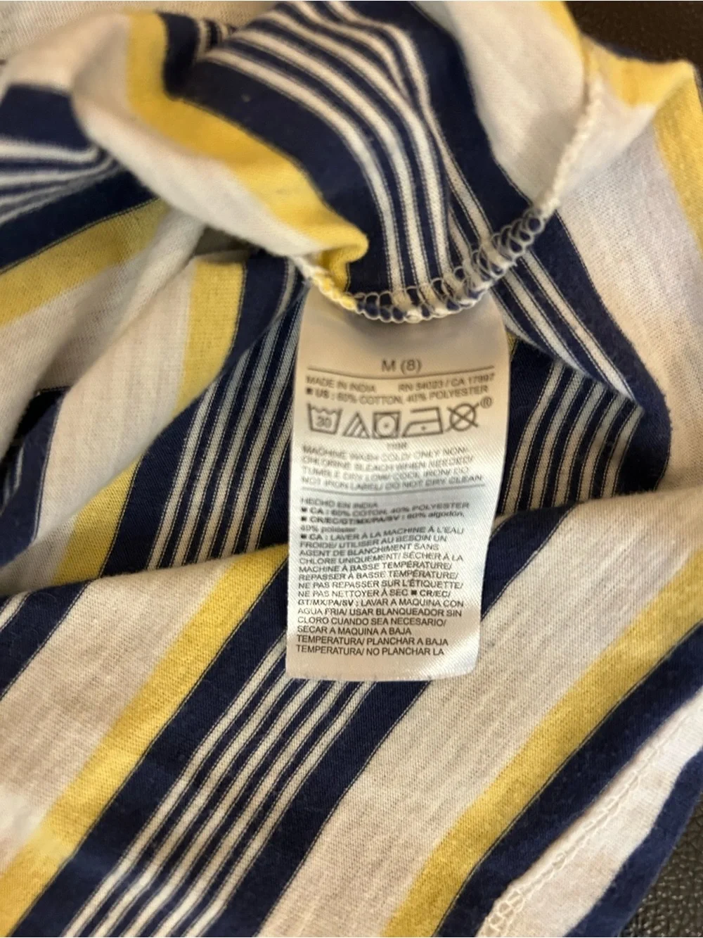 Old Navy Striped T-Shirt.‎ Boys M 8.